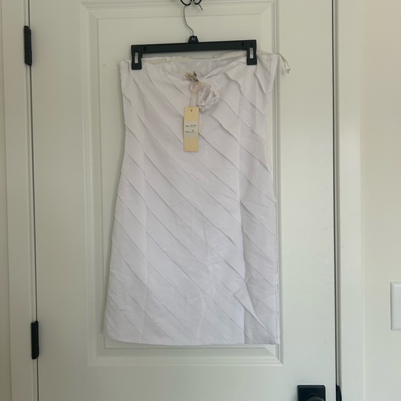 NWT Lucy Paris Strapless White Layered Ruffle Mini Dress Medium - Picture 3 of 5